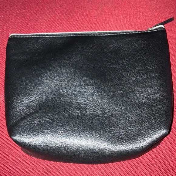 Black Mtv Accessory Bag! - Picture 2 of 3